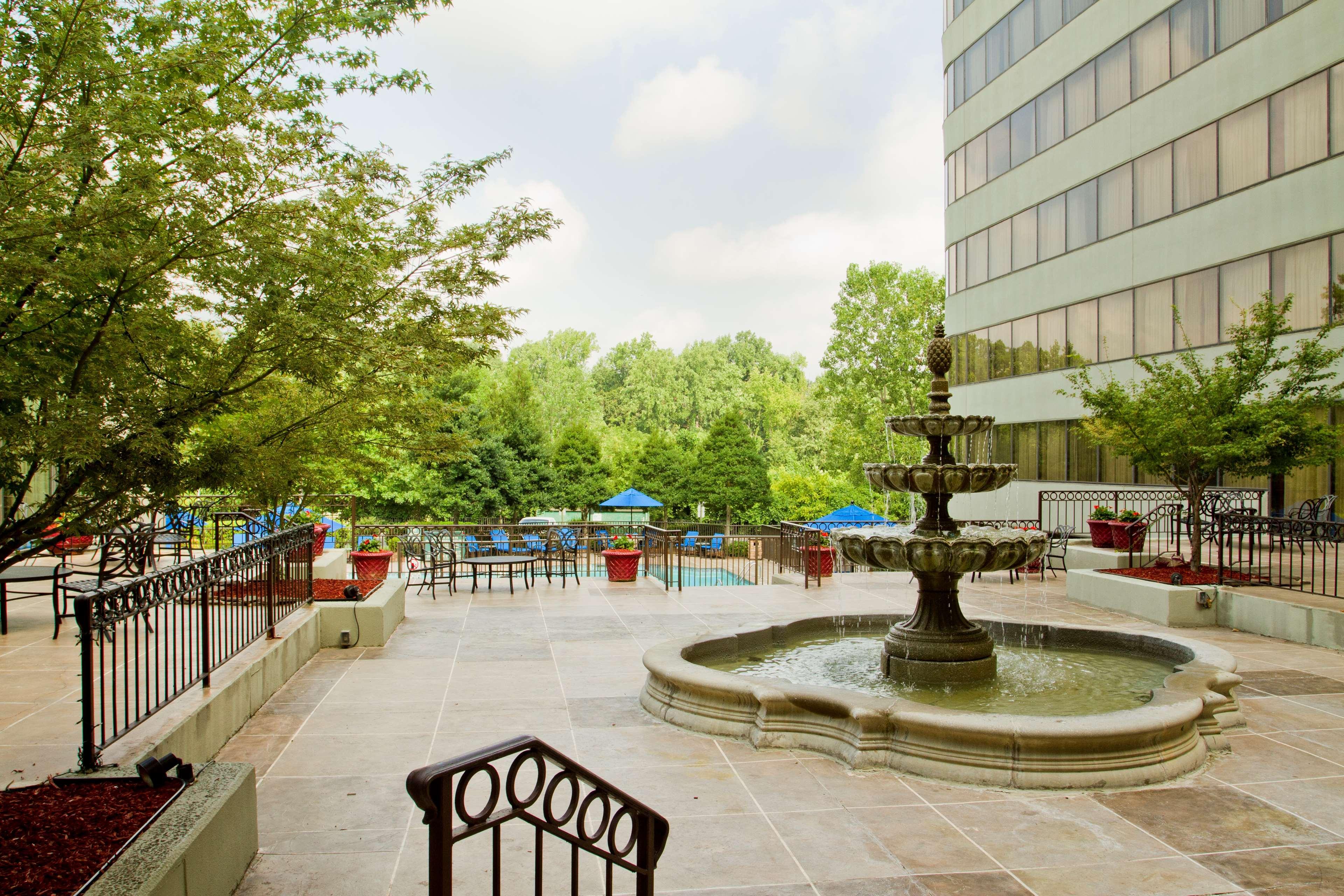 Doubletree By Hilton South Charlotte Tyvola Hotel Exterior photo